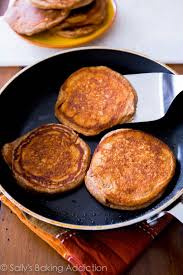Simple Whole Wheat Banana Pancakes Made With Greek Yogurt Banana Whole Wheat Flour And Not Much Else Wheat Banana Banana Pancakes Pcos Recipes