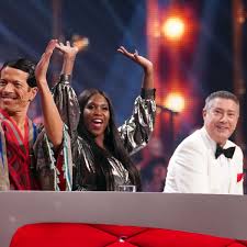Die paare stehen bei let's dance ganz schön unter strom. Let S Dance 2021 Rtl Jury Ist Wieder Das Kult Trio Die Juroren Der 14 Staffel Tv