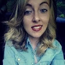 Ariel Asher's Instagram, Twitter & Facebook