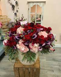 The average cost for a bouquet of birthday flowers is $50, and funeral wreaths and arrangements for services. Omg Flower Boutique Flower Shop In Boynton Beach Florida