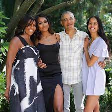 Obama has also been spotted at clubs and hitting the. Malia And Sasha Obama Appear In Michelle S Becoming Netflix Doc