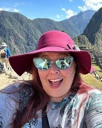 Linda Lichty's Instagram, Twitter & Facebook