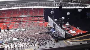 Последние твиты от wembley stadium (@wembleystadium). Muse At Wembley Stadium 2010 Before The Concert Support Band White Rabbits Hd Youtube