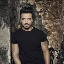 When he was only 4 years old, fonsi joined the prestigious children's cho. Musik Von Luis Fonsi Alben Lieder Songtexte Auf Deezer Horen