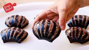 Siz de bizdenseniz yanına bir pilav yaparak efsane bir menüye dönüştüreceğiniz bu tarifi mutlaka denemelisiniz. Ezber Bozan Muhtesem Patlican Kebab Tarifi Patlican Yemekleri Youtube