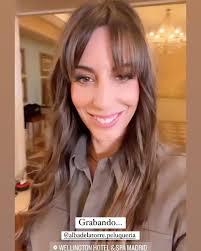 T & A ✨Que bonitos momentos con Tamara…. Si hay nervios bailamos una  bachata 🤍🧚🏼‍♀️ @silviagh.fotografia @milluciernagaswp  @janatagarromakeupbeauty @sandramarques_zapatos @3eventbodas @joyeria.otero  @pronovias @befanaoviedo