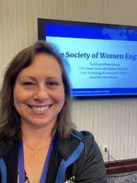 Luz Anderson's Instagram, Twitter & Facebook