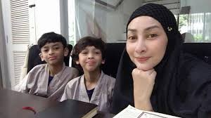 Latest oldest most discussed most shared most viewed. Rita Rudaini Syukur Terpilih Jadi Ibu 2 Lelaki Hebat Ini Bakal Menemani Hari Tuanya Nona