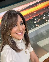 Loving this gorgeous sunrise…and working with my girl @abc7leslie, cracking  me up all morning long. 😂 Join us! #tgif