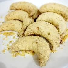 You may also find other kuih bangkit related selling and buying leads on 21food.com. Biskut Raya Kuih Bangkit Kelapa Bulan Cara Cikgu Azlina Ina