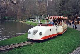 Tipps zum einkaufen in saarbrücken. Kleinbahn Im Deutsch Franzosischen Garten In Saarbrucken Ostern 2005 Bahnbilder De