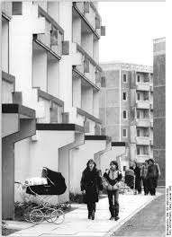 Alle infos finden sie direkt beim inserat. Neue Wohnungen Berlin Hellersdorf January 1984