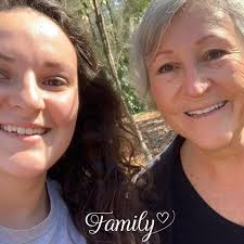 Today, dozens of people gathered in Zion National Park to become U.S.  citizens! The citizenship candidates come from more than ten different  countries around the world. This marks the second time Zion