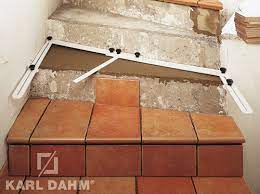 Insbesondere bei einer gewendelten treppe trifft dies zu. Messhilfen Fur Treppen Fliesenwerkzeug Shop