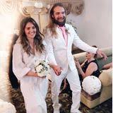 Maybe you would like to learn more about one of these? Star Hochzeiten Die Skurrilsten Brautkleider Der Stars Gala De