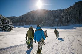 This year's best snowboard brands. The 10 Best Snowboard Brands Of All Time Updated 2021