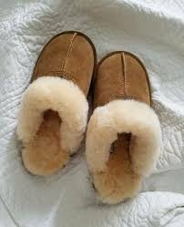 Nothing Is Better Than Coming Home And Slipping On My Bearpaw Loki Slippers They Are The Comfiest And A Fraction Of Wha Bearpaw Slippers Ugg Slippers Slippers