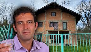 Evo gde je nestao Marko DNK nakon napuštanja "Zadruge": Na prozorima i  vratima njegove rodne kuće rešetke