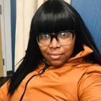 Renee Voss's Instagram, Twitter & Facebook