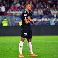 Dider deschamps says penalty loss 'hurts' as france exit euro 2020 after a shootout defeat to switzerland, with kylian mbappe missing the vital penalty. The Spikes Nike X Off White Mercurial Vapor 360 Of Kylian Mbappe On His Account Instagram The Spikes Nike X Off White Celebrities Psg Soccer Stars