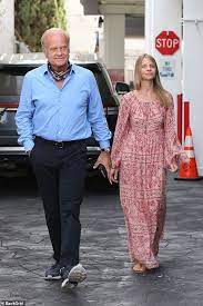 Bio, photos, awards, nominations and more at emmys.com. Kelsey Grammer 66 Goes For Dinner With Wife Kayte Walsh 42 Geeky Craze