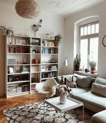 Karena luas terbatas karenanya pemilihan furniture atau perabotan rumah harus disesuaikan dengan ukuran ruangan di dalam rumah. Inspirasi Ide Ruang Membaca Dalam Rumah Yang Unik Dan Super Nyaman Inspirasi Desain Rumah Terkini