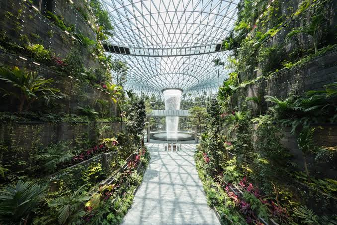 Safdie Completes World's Tallest Indoor Waterfall in Singapore ...