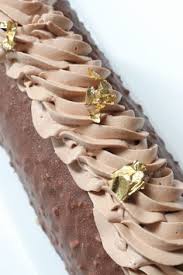Buche Chocolat Vanille Glacage Rocher Recette De Noel Olivia Patisse Recette Dessert Noel Chocolat Vanille Recette Gateau Noel