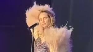 Suki Waterhouse CONFIRMS pregnancy with Robert Pattinson: Star makes sweet  quip about her growing baby bump while dressed in tight sparkly frock  onstage at festival | Daily Mail Online