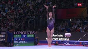 Giulia steingruber | 2015 european aa champion. Mehrkampf Final In Stuttgart Steingruber Bei Biles Show Auf Rang 18 Sport Srf