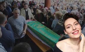 Sep 21, 2019 · neslican tay, 15 eylül'de tedavi gördüğü hastanede yoğun bakıma alınmadan önce paylaştığı son mesajında şu ifadelere yer verdi: Neslican Tay In Olumu Buyuk Sorunu Yeniden Gundeme Getirdi