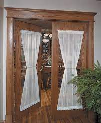 ستائر خشبية على المدخل تصميم الستائر على المدخل ميزات الاختيار والديكور وأفكار الصور
