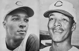Five tool player Vada Pinson Jr. #28 Cincinnati Reds Legend.