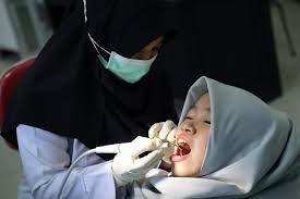 Gigi berlubang (karies) adalah masalah yang membuat sakit gigi. Umur 3 Tahun Dah Kena Tampal Gigi Doktor Gigi Kongsi Tips Elak Karies Susu