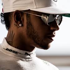 And with rising fame, came several relationships. Lewis Hamilton Youtube