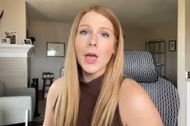 Annette Nunn's Instagram, Twitter & Facebook