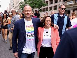 Things to do in washington dc. Kamala Harris Just Became The First Sitting Vice President To March In A Pride Parade Glamour
