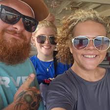 Fuel capacity of a 16 ft 1989 Seaswirl Tahoe with 90 hp Johnson outboard