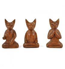 They recreate the experience of practicing in an actual yoga studio: 3 Chats En Position Yoga En Bois Marron Sculpte Main 12cm