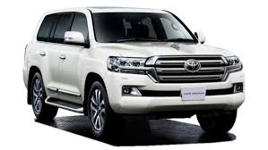 The car has automatic gearbox, 8 cylinder engine, 18″ wheels and beige interior. Toyota Land Cruiser Price Images Colors Reviews Carwale