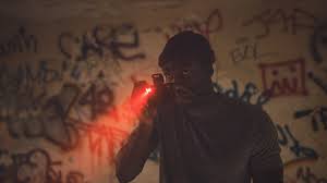 Director nia dacosta's candyman is being sold as a spiritual sequel to the 1992 horror classic starring virginia madsen and vanessa williams.this iteration ignores the two actual sequels to writer/director bernard rose's adaptation of a clive barker short story, instead picking up in present day chicago. Ik31slptt8zi1m