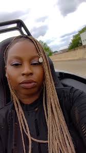 #💁🏾‍♀️♥️🍷🎉