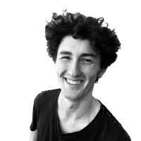 Noah Webb's Instagram, Twitter & Facebook