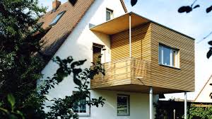 Hier informieren wir sie über die möglichkeiten der erweiterung mit einem hausanbau und erläutern anbau kosten. Hausanbau Ideen Erweiterung Und Anbau Einer Doppelhaushalfte Als Vogelnest