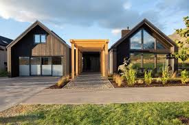 David reid homes is an iconic new zealand brand with a proud history of building custom, beautifully crafted luxury homes in nz since 1993. Queenstown Lodge David Reid Homes Archipro Shed Homes Long House Architecture