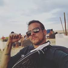 Alex casademunt is a cancer and was born in the year of the rooster life. 6b99jaqcg8ycam