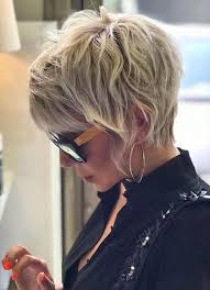 Er ist ordentlich und elegant, nicht zu… Die 70 Besten Bilder Zu Bob Frisuren Kurz In 2020 Frisuren Haarschnitt Frisuren Kurz