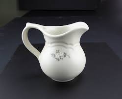 New pfaltzgraff napoli pattern gadget cr. Pfaltzgraff Heirloom Pattern Creamer Excellent Condition 4 Etsy Pfaltzgraff Pattern Creamer