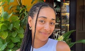 Lydia Caudill's Instagram, Twitter & Facebook