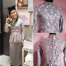 Inspirasi dress cantik untuk para wanita berjilbab, selain kebaya, dress cantik ini juga cocok banget buat wisuda. Dress Graduation Sma Promotions